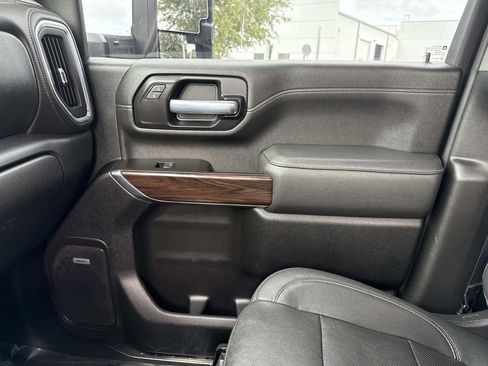Used 2021 GMC Sierra 3500 Denali w/ Denali Ultimate Package image 30