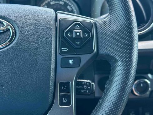 Used 2020 Toyota Tacoma TRD Off-Road w/ TRD Premium Off Road Package AWD/4WD image 28