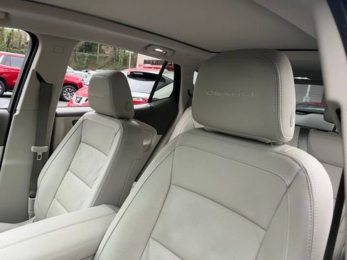 Used 2018 GMC Terrain Denali w/ Advanced Safety Package image 15