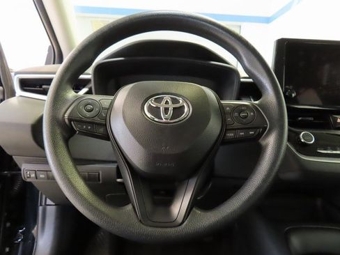 Used 2024 Toyota Corolla LE image 8