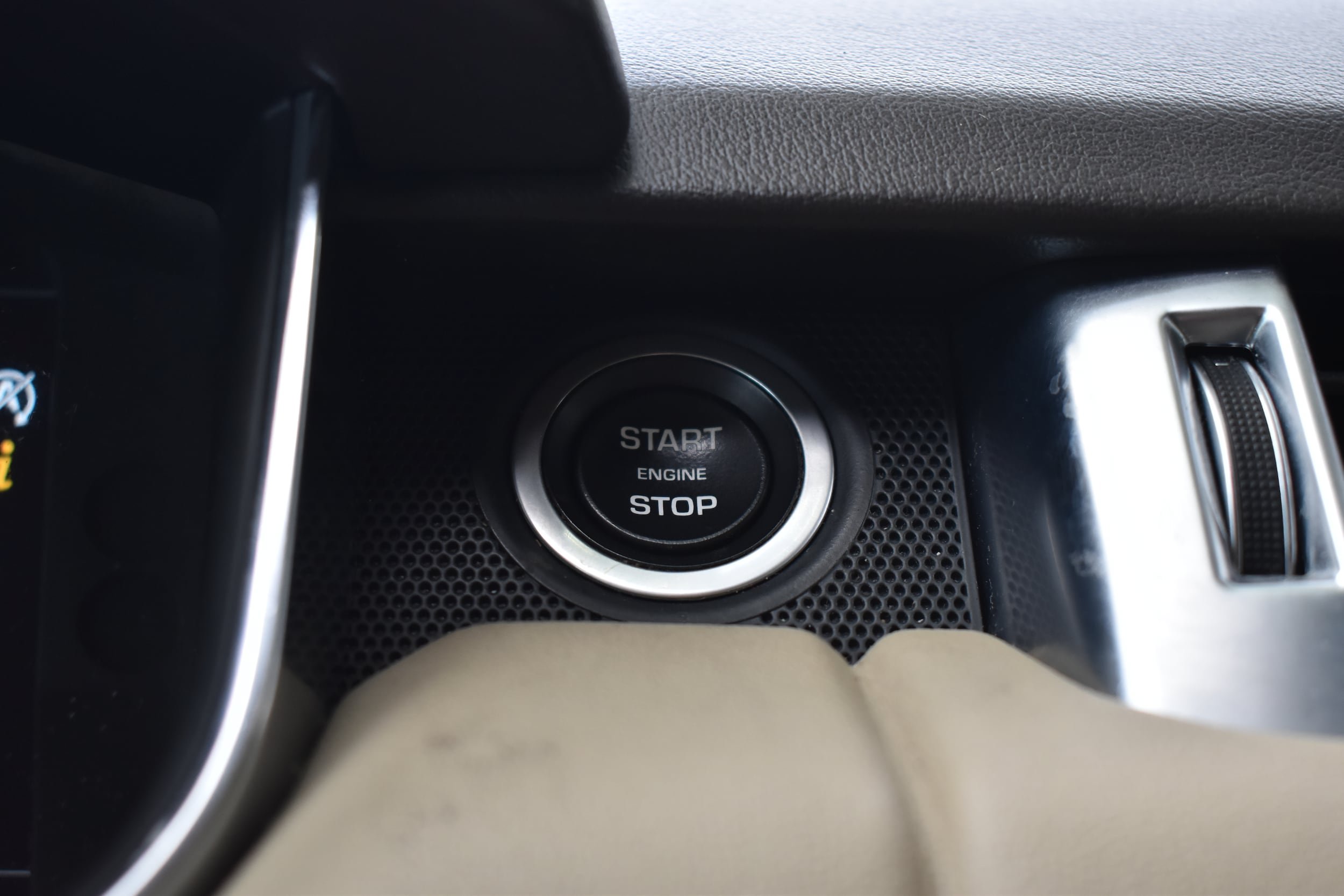 Used 2019 Land Rover Range Rover Sport HSE AWD/4WD image 36