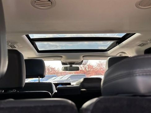 Used 2025 Ford Expedition Max Active AWD/4WD image 12