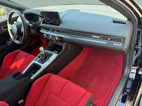Used 2024 Honda Civic Type R image 19