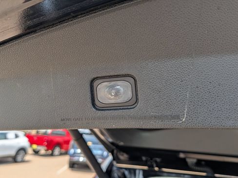 Used 2019 Ford Explorer Limited w/ Ford Safe & Smart Package FWD image 27