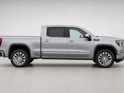 Used 2025 GMC Sierra 1500 Denali w/ Denali Reserve Package AWD/4WD image 2