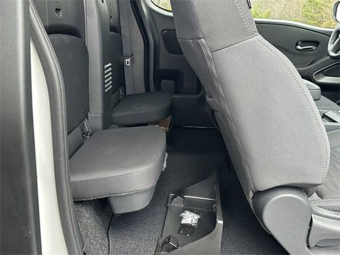 Certified 2024 Nissan Frontier SV w/ SV Convenience Package image 16