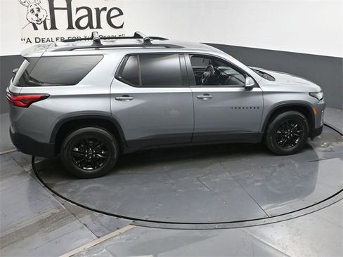 Used 2023 Chevrolet Traverse LT image 39