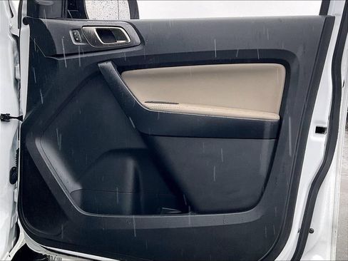 Used 2022 Ford Ranger Lariat w/ Equipment Group 501A High image 11