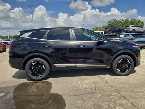 New 2026 Kia Sportage EX AWD/4WD image 9