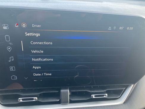 Used 2025 Chevrolet Equinox LT w/ Safety and Technology Package FWD image 25