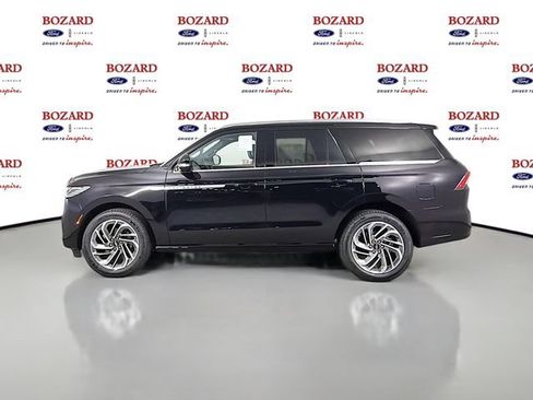 New 2026 Lincoln Navigator Reserve AWD/4WD image 4