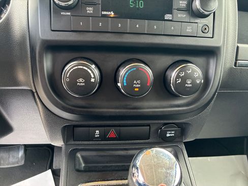 Used 2016 Jeep Patriot Sport w/ Power Value Group FWD image 21