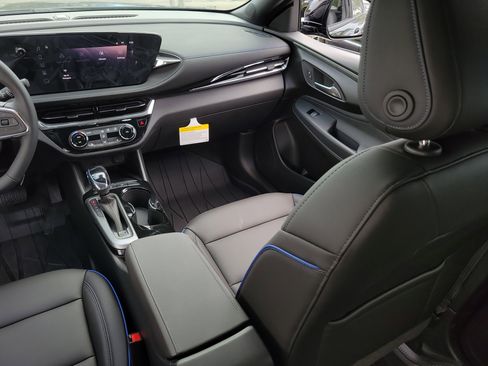 New 2026 Buick Envista Sport Touring w/ Convenience I Package FWD image 16