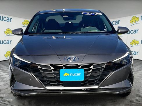 Used 2023 Hyundai Elantra SEL w/ Convenience Package image 2