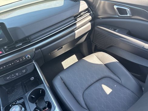 Certified 2026 Kia Carnival SX w/ SX Dark Edition Package FWD image 14