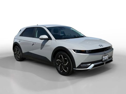 Certified 2024 Hyundai Ioniq 5 SEL RWD image 7