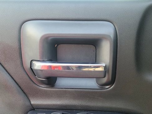 Used 2018 Chevrolet Silverado 1500 LT w/ All Star Edition image 27