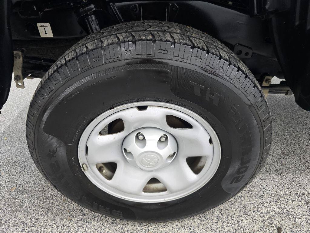 Used 2022 Toyota Tacoma SR RWD image 29