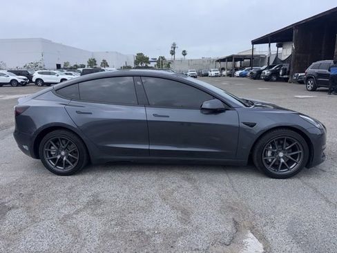 Used 2022 Tesla Model 3 Long Range image 4