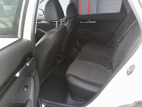 Used 2025 Kia Seltos S AWD/4WD image 17
