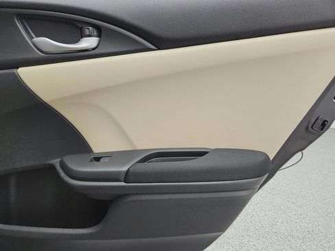 Used 2016 Honda Civic EX-T image 27