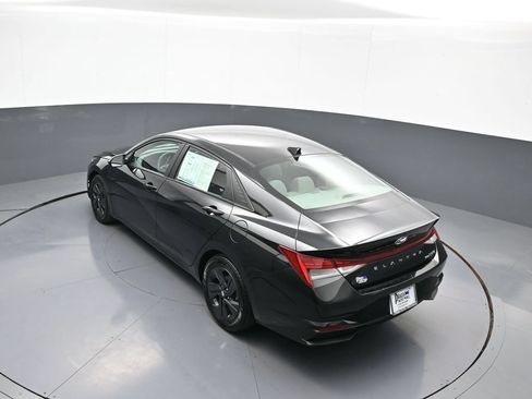 Certified 2023 Hyundai Elantra Blue FWD image 39