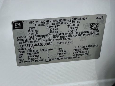 New 2025 Buick Envision Sport Touring image 26