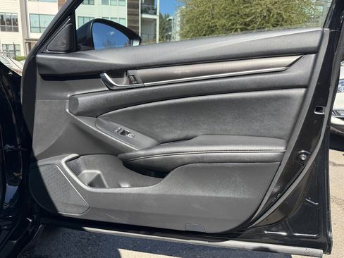 Used 2020 Honda Accord Sport image 19