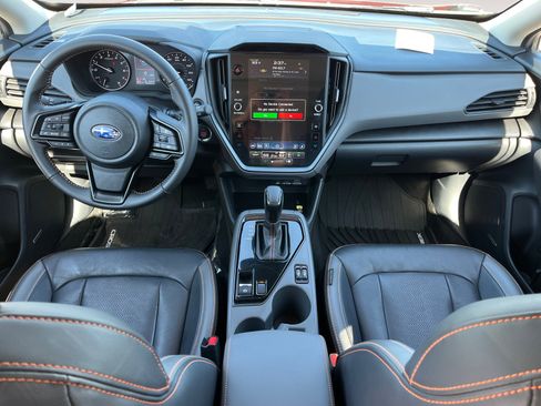 Used 2024 Subaru Crosstrek 2.5i Limited w/ Crosstrek Mirror Package AWD/4WD image 12