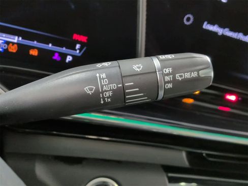 Used 2024 Cadillac Escalade ESV Sport image 28