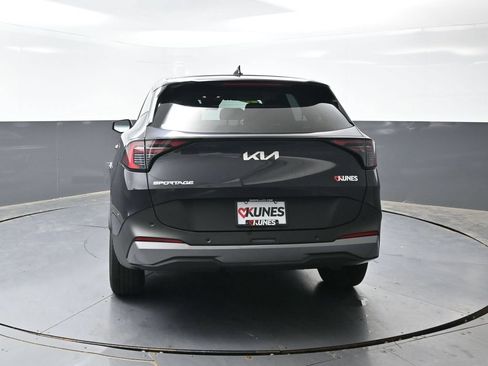 Used 2026 Kia Sportage LX FWD image 13