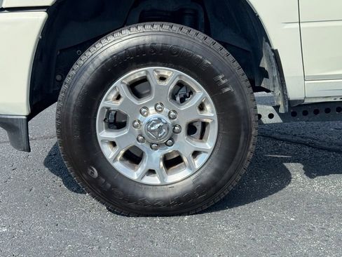 Used 2024 RAM 3500 Laramie image 9