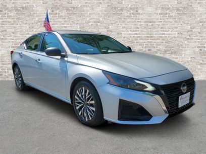 Used 2025 Nissan Altima 2.5 SV