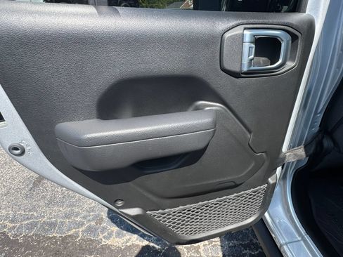 Used 2024 Jeep Wrangler Unlimited Sport AWD/4WD image 22