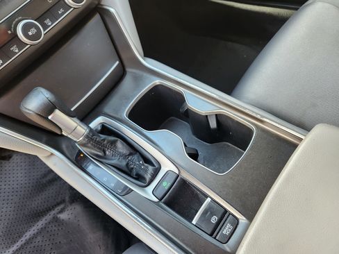 Used 2018 Honda Accord LX image 14