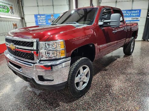 Used 2013 Chevrolet Silverado 2500 LT w/ Interior Plus Package image 3
