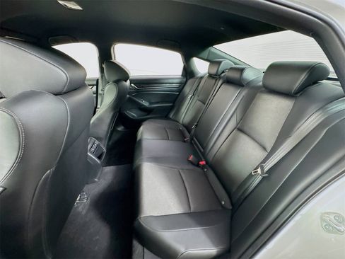 Used 2022 Honda Accord Sport image 15