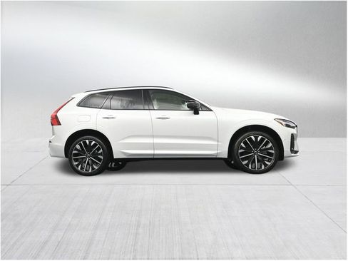 New 2026 Volvo XC60 B5 Ultra w/ Protection Package Premier AWD/4WD image 26