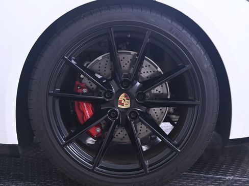 Certified 2024 Porsche 911 Targa 4S AWD/4WD image 16