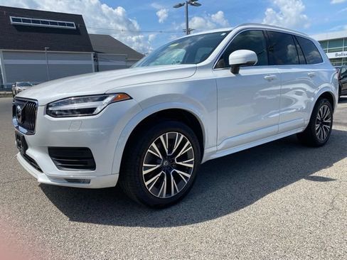 Used 2021 Volvo XC90 T6 Momentum w/ Climate Package AWD/4WD image 2