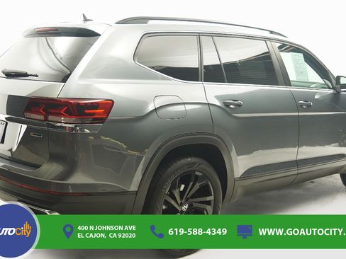 Used 2022 Volkswagen Atlas SE AWD/4WD image 6