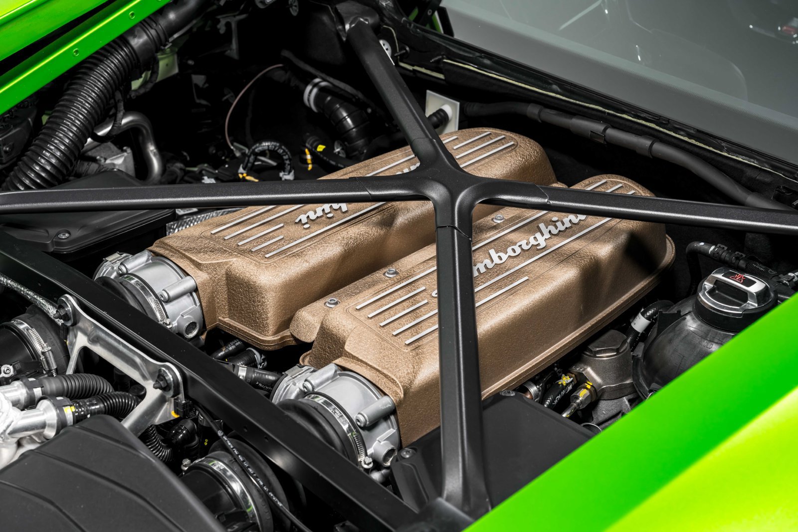 Used 2023 Lamborghini Huracan STO RWD image 57