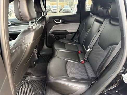 Used 2024 Jeep Compass Latitude image 25