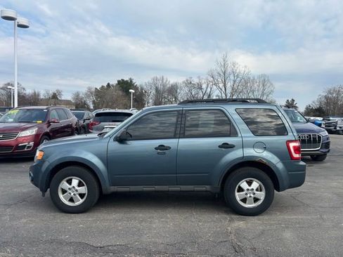 Used 2011 Ford Escape XLT w/ 202A Rapid Spec Order Code AWD/4WD image 8