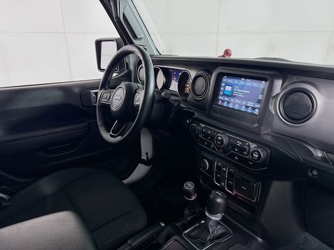 Used 2022 Jeep Wrangler Unlimited Sport image 26