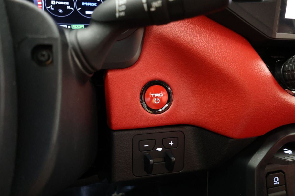 Used 2025 Toyota Sequoia TRD Pro AWD/4WD image 19