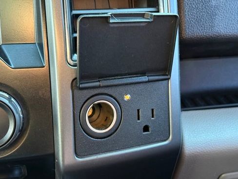 Used 2018 Ford F150 XLT w/ Equipment Group 302A Luxury image 15