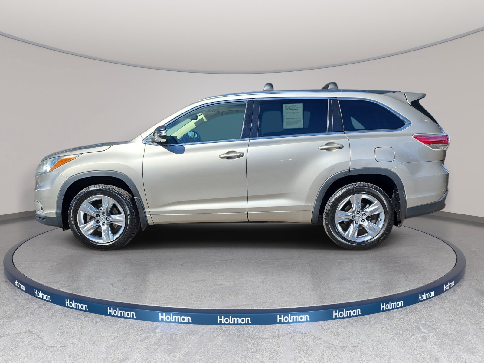 Used 2015 Toyota Highlander Limited w/ Driver Technology Package AWD/4WD image 9
