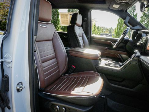 Used 2025 GMC Sierra 2500 Denali Ultimate image 33