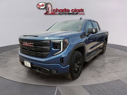 New 2026 GMC Sierra 1500 Elevation w/ Elevation Premium Package